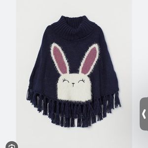 Rabit knit poncho, Available in pink and navy blue.
Blue is 4-8Y 
Pink is 5T/7